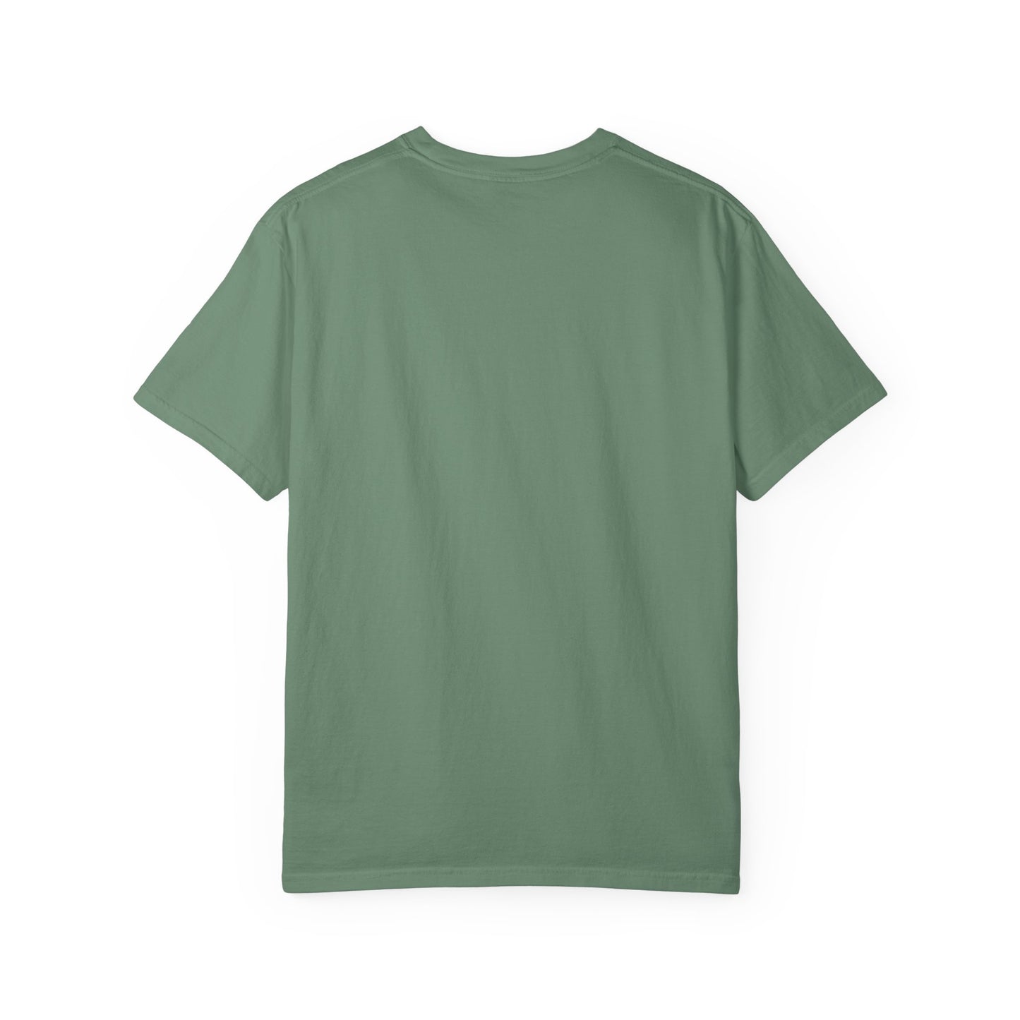 Moonrise Wolf T-shirt - Unisex Garment-Dyed Tee, Nature Lovers, Gift for Wolf Fans, Casual Wear, Unique Design, Outdoor Adventures