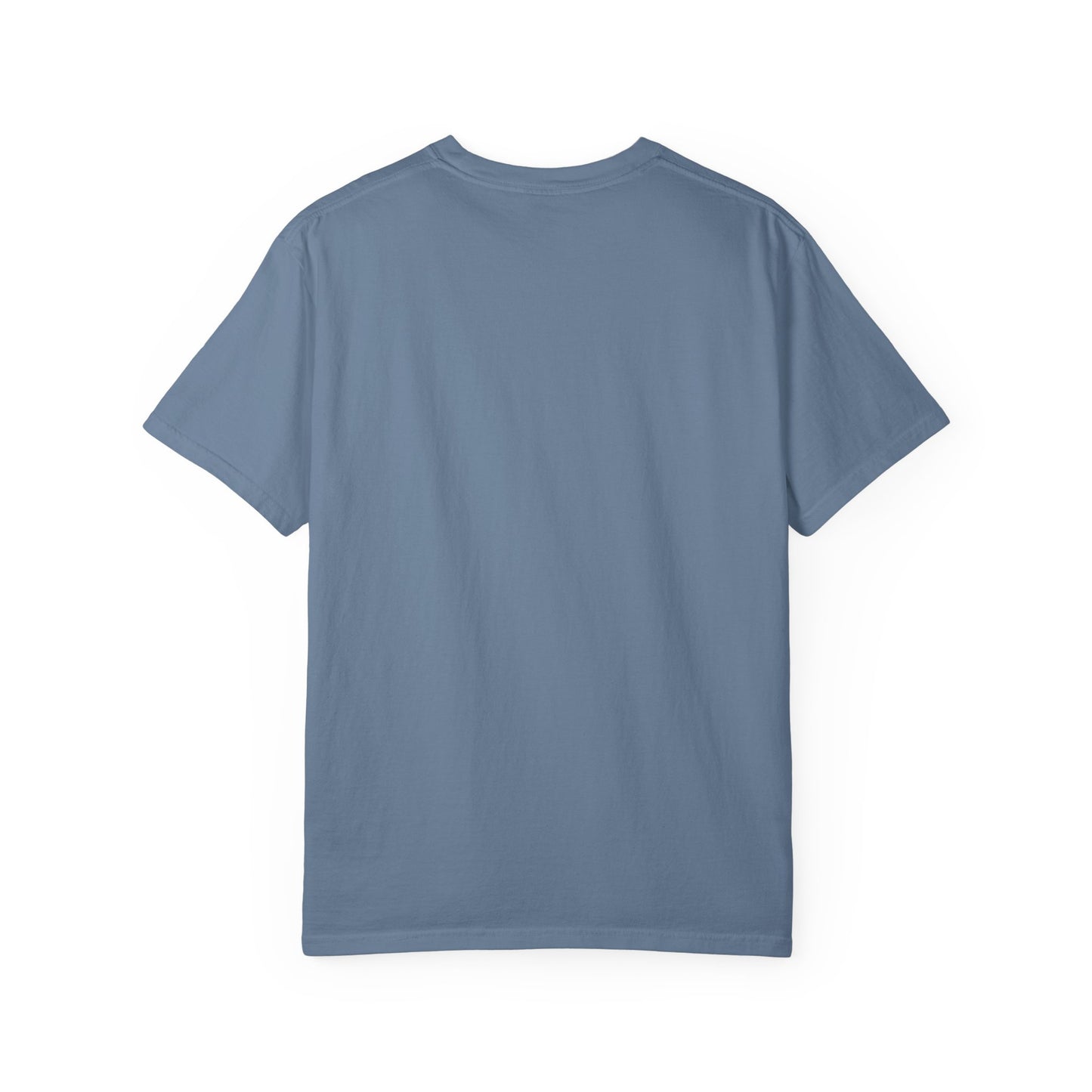Moonrise Wolf T-shirt - Unisex Garment-Dyed Tee, Nature Lovers, Gift for Wolf Fans, Casual Wear, Unique Design, Outdoor Adventures