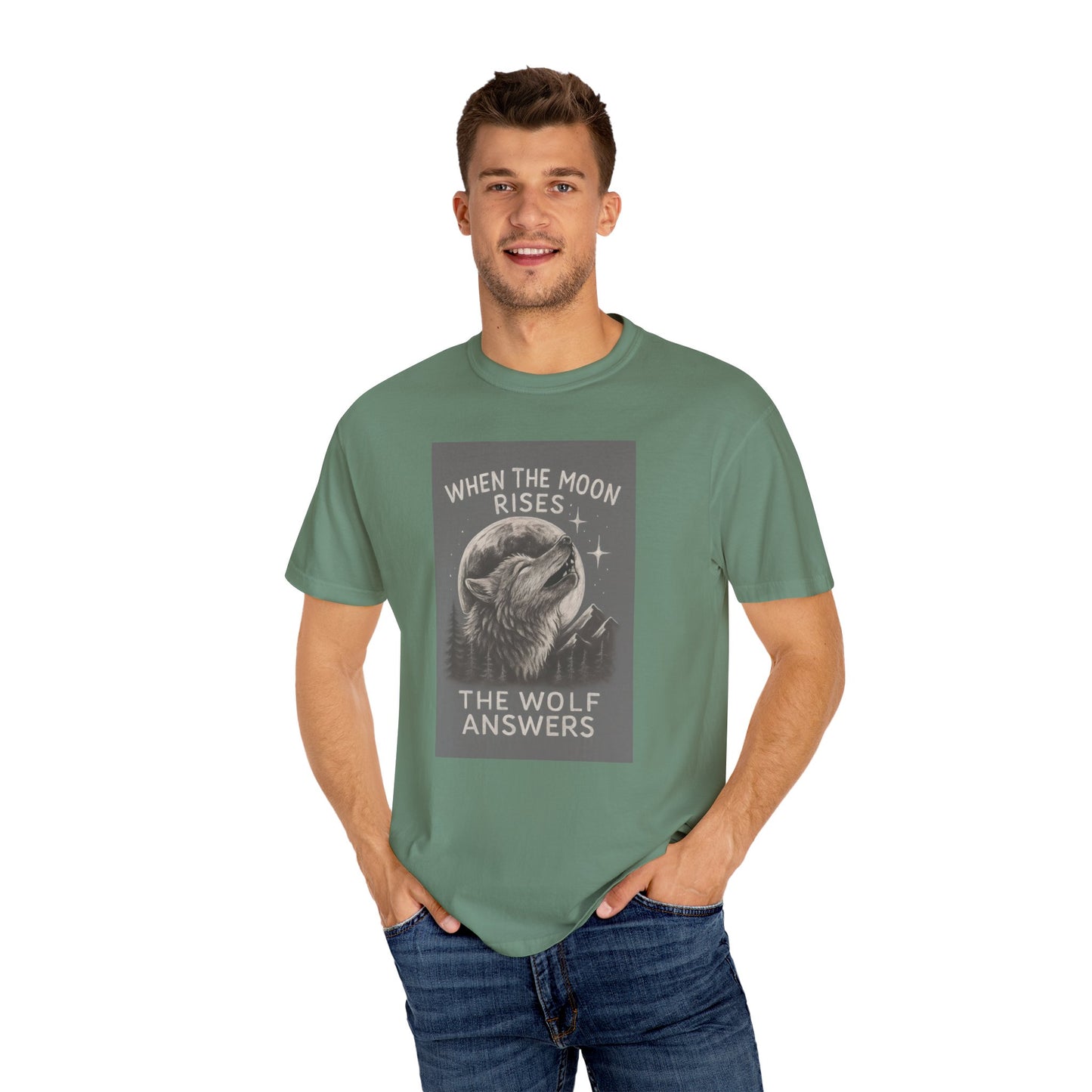 Moonrise Wolf T-shirt - Unisex Garment-Dyed Tee, Nature Lovers, Gift for Wolf Fans, Casual Wear, Unique Design, Outdoor Adventures