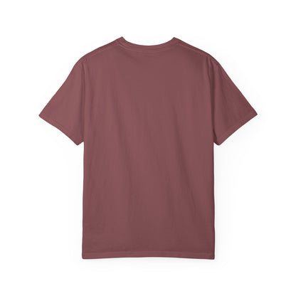 Moonrise Wolf T-shirt - Unisex Garment-Dyed Tee, Nature Lovers, Gift for Wolf Fans, Casual Wear, Unique Design, Outdoor Adventures